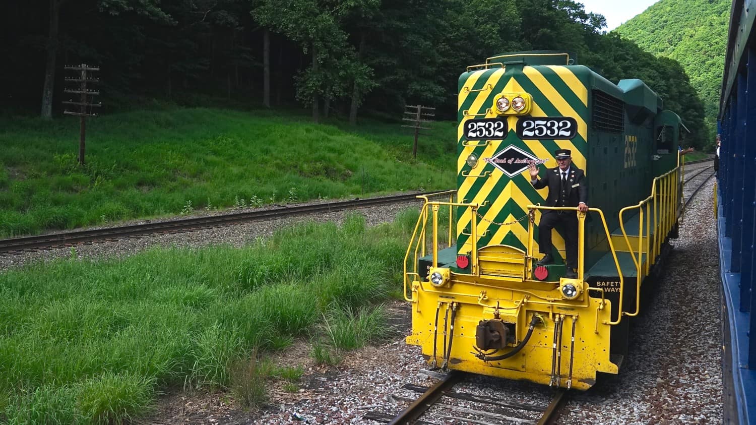 Engine passing through wagons on the scenic Lehigh Gorge Railroad in Jim Thorpe, Pennsylvania